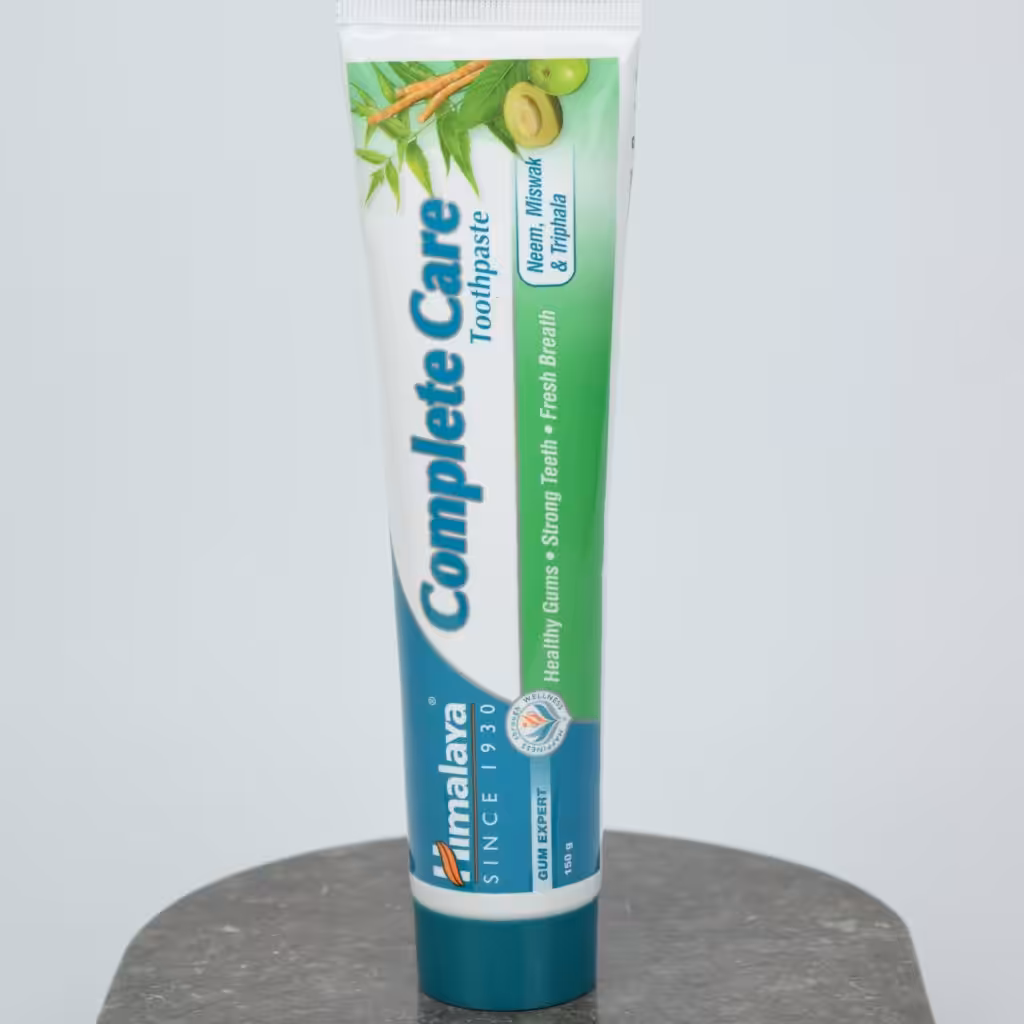 Himalaya Herbals Complete Care tandkram med naturligt fluor 150 g.jpg