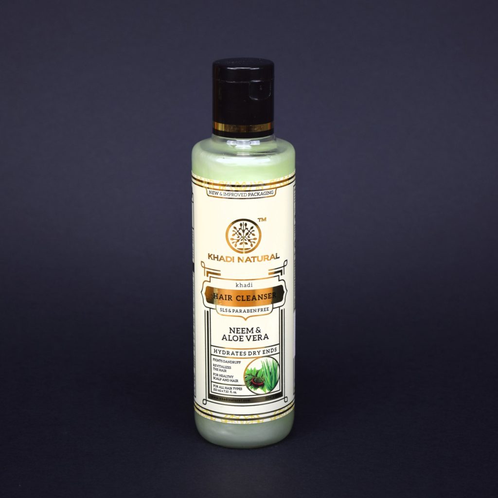 KhadiNaturalShampooNeem Aloevera210ml 1.jpg